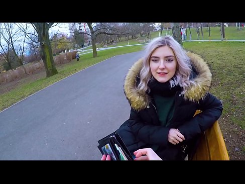 ❤️ Ingoia la sborra calda di uno sconosciuto per soldi - pompino nel parco di Eva Elfie ☑ Video di sessoal it.superpornpics.ru ️❤